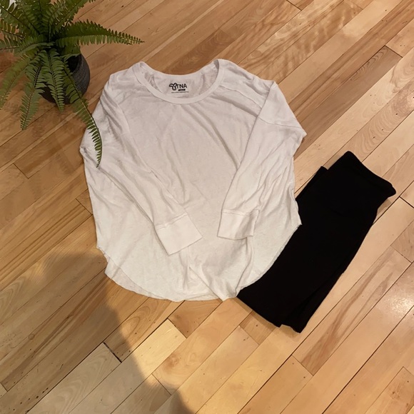 TNA Tops - TNA white long sleeve GENTLY WORN